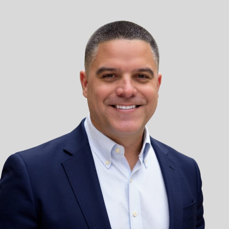 Kevin Arango, P.A. – Miami Realtor | The Arango Group, Coldwell Banker Realty