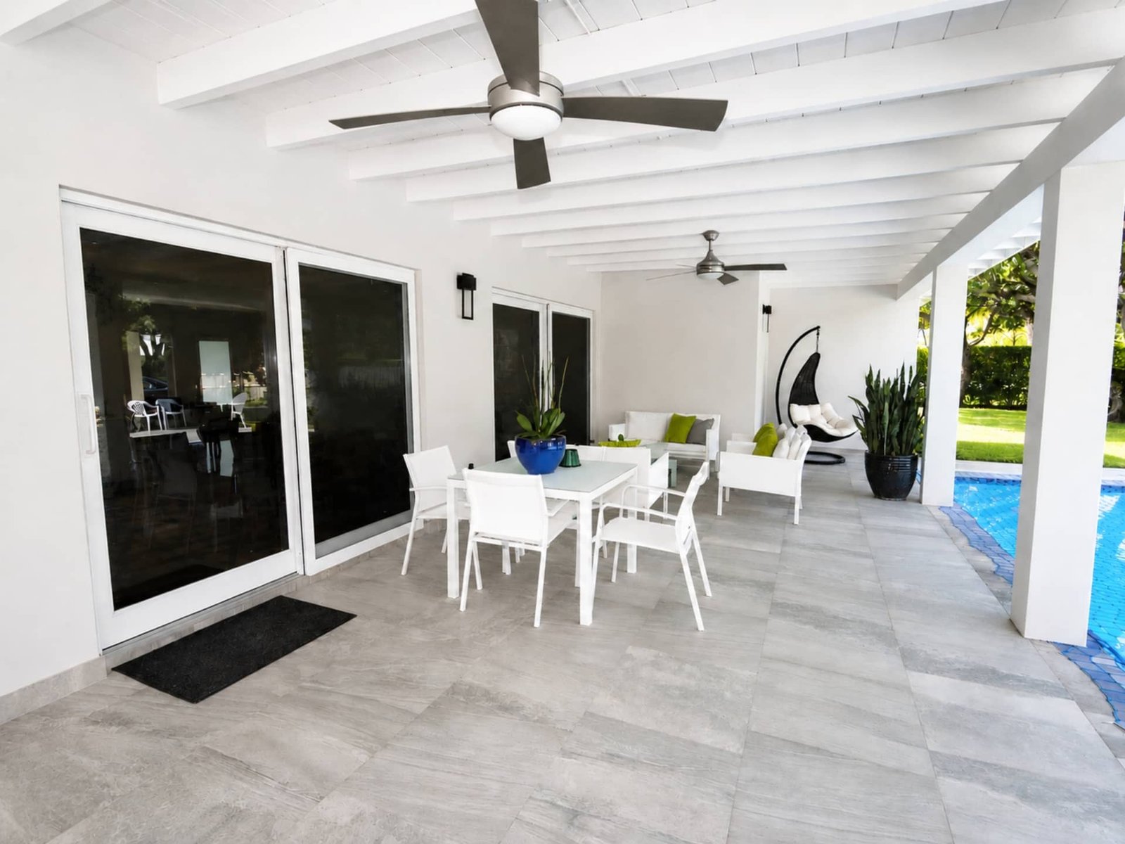 9710 SW 72 Ct, Pinecrest FL 33156