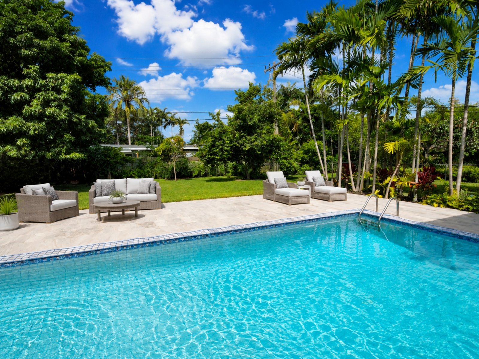 9710 SW 72 Ct, Pinecrest FL 33156